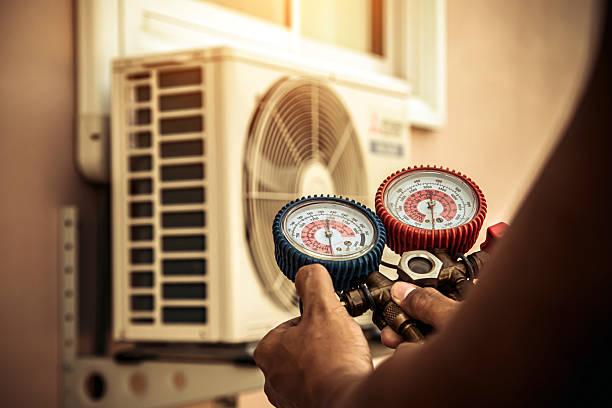 Professional Hvac Installation technician working in Lafox, IL